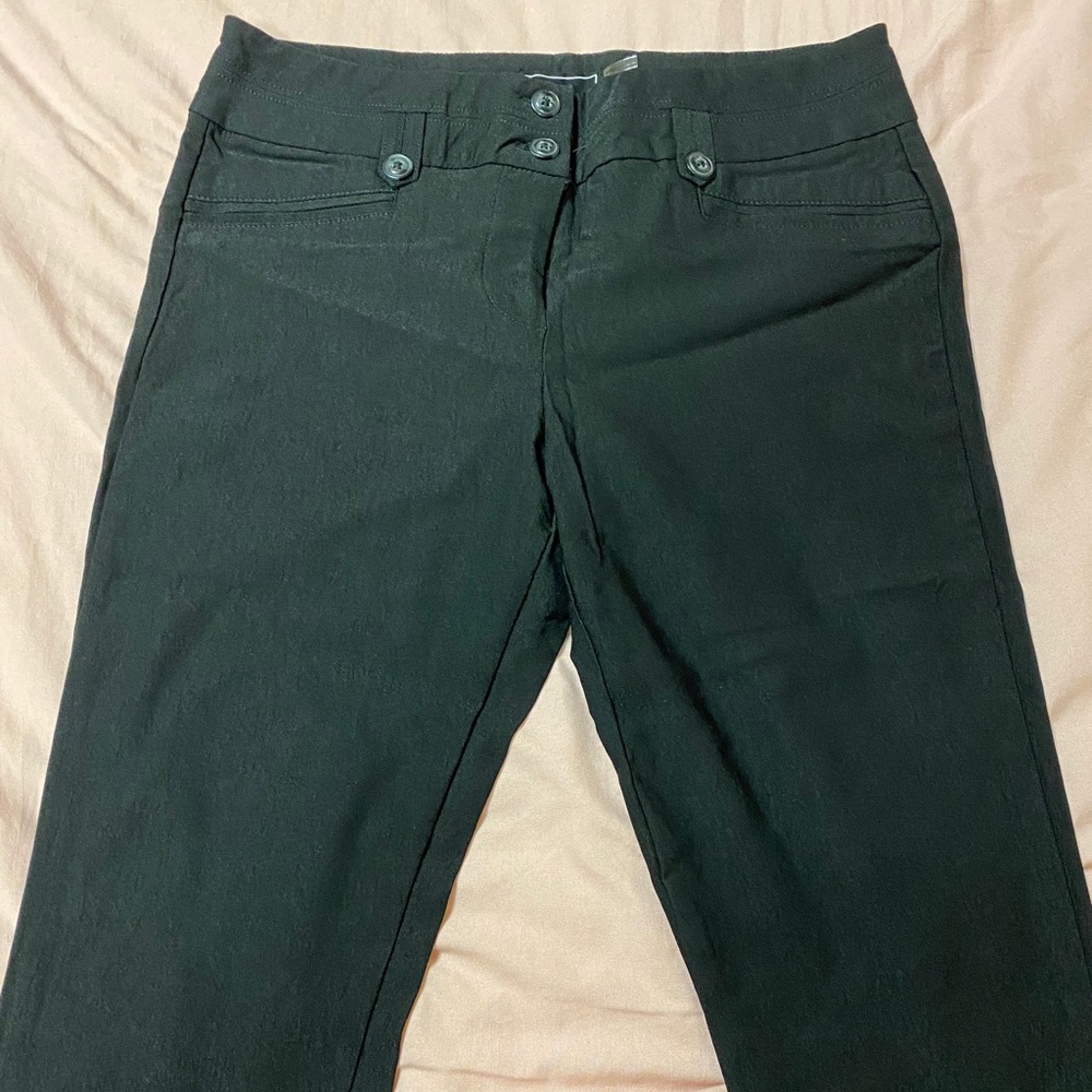 Stretchy black pants.